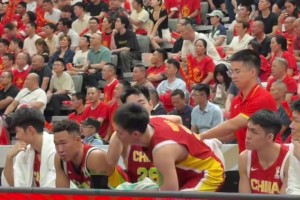 赫尔城vs桑德兰在线高清免费_赫尔城vs桑德兰在线观看高清_赫尔城vs桑德兰直播免费这球队氛围太好了！谁是中国男篮的最佳气氛组？